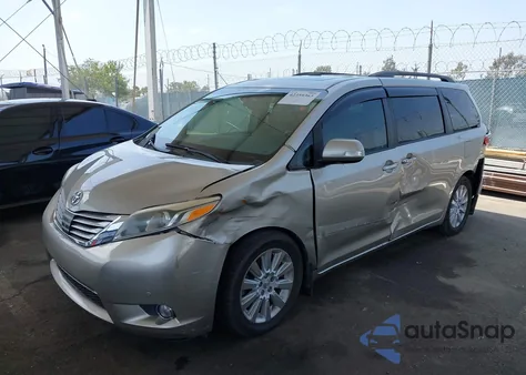 2015 Toyota Sienna Limited Premium 7 Passenger z USA, uszkodzony, nr VIN 5TDYK3DC0FS542529